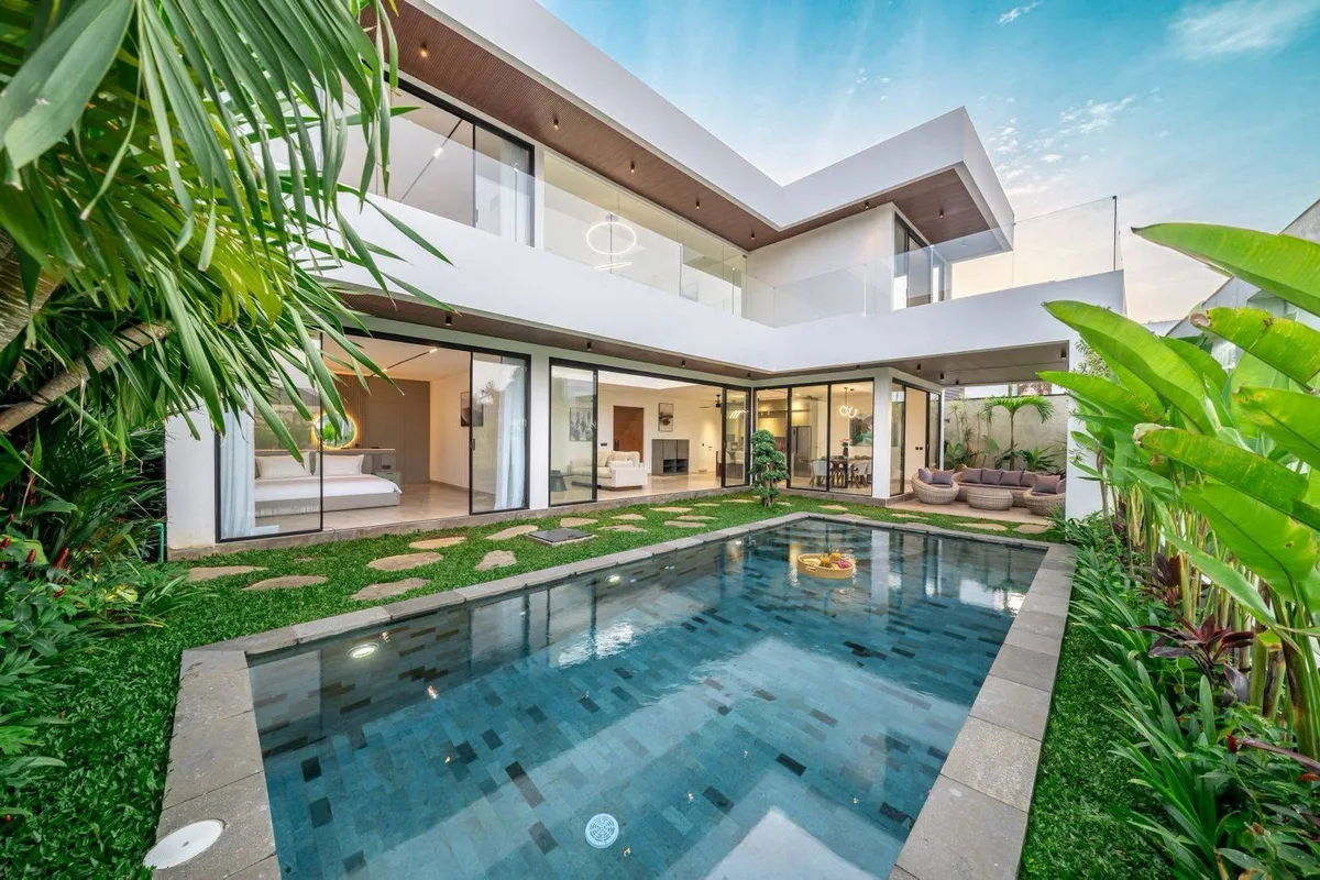 Berawa Tropical Garden Villa — image 1 of 8