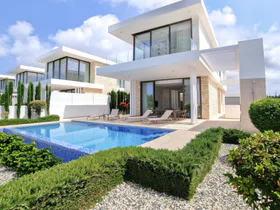 Luxury Coastal Living in Paphos Downtown — image 1 of 5