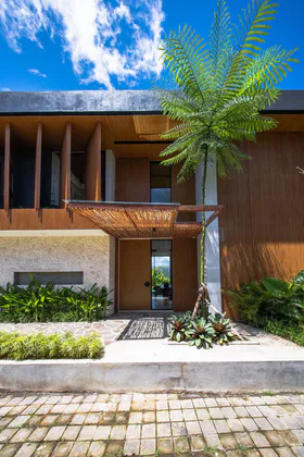 Contemporary 3-Bedroom Retreat in Tumbak Bayuh — image 1 of 13